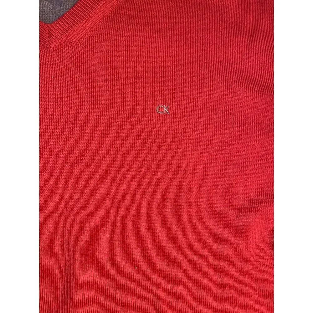 Calvin‎ Klein Classic  Red V-Neck  Sweater. Size XL. Fits large.